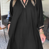 Black Contrast Trim V Neck Bracelet Sleeve Shift Mini Dress